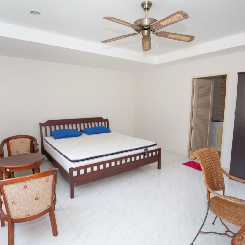 Villa in a quiet and peaceful area