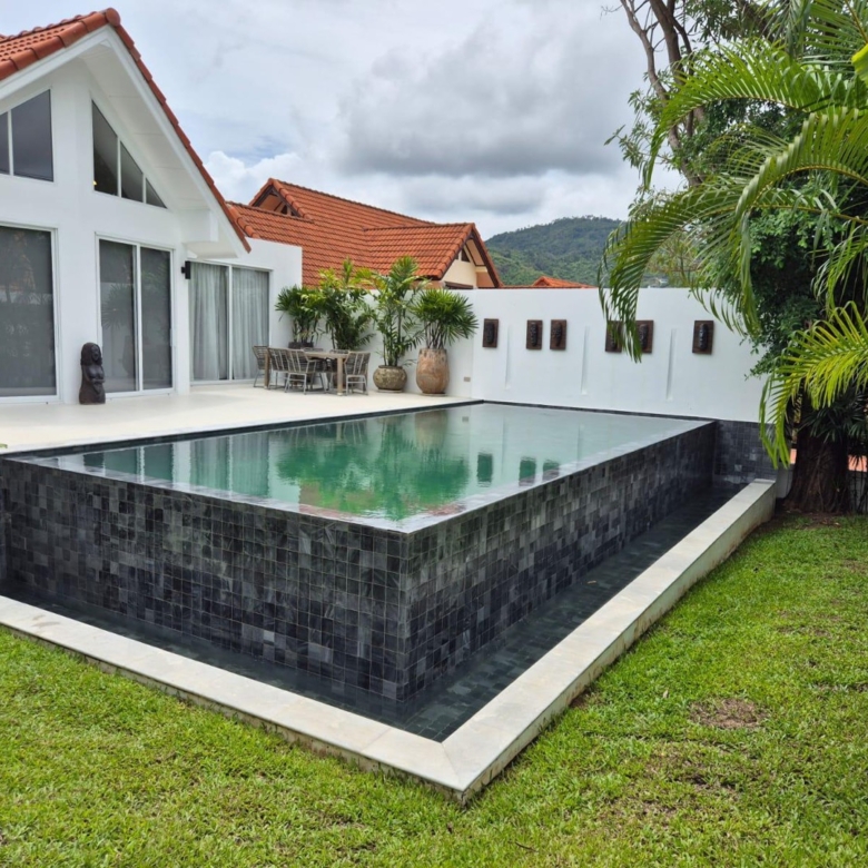 Newly Renovated 3-Bedroom Villa with Private Pool in Hillside Village, Bophut