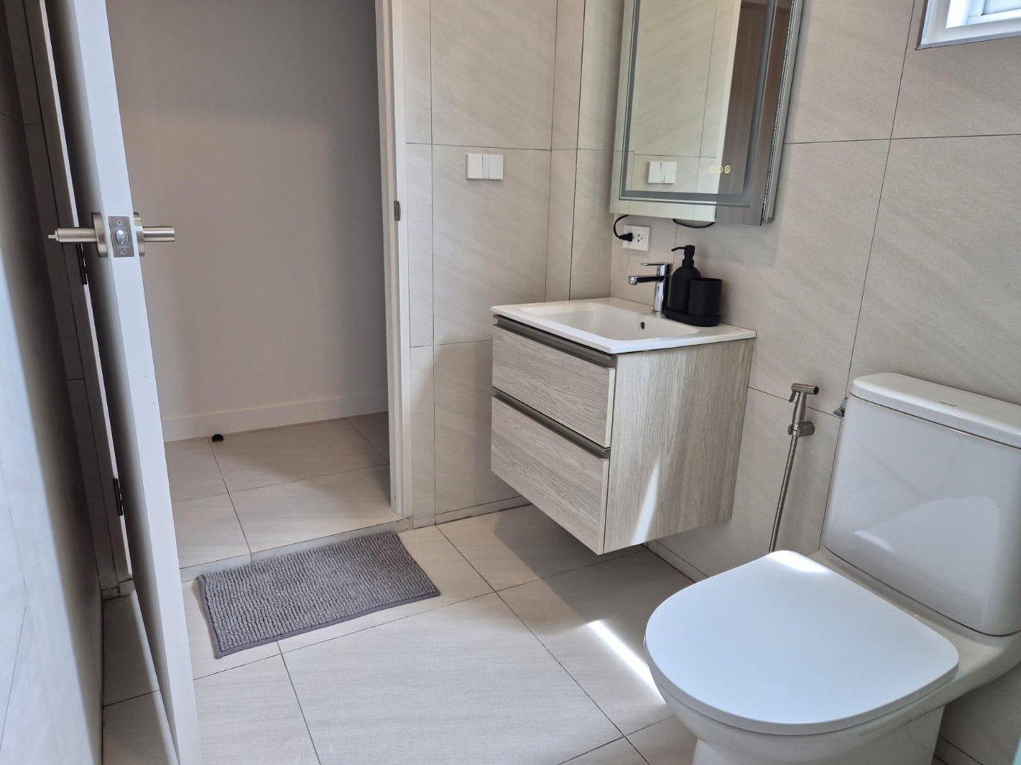 Newly Renovated 3-Bedroom Villa with Private Pool in Hillside Village, Bophut