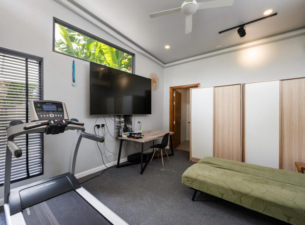 Screenshot 2025-11-25 100942