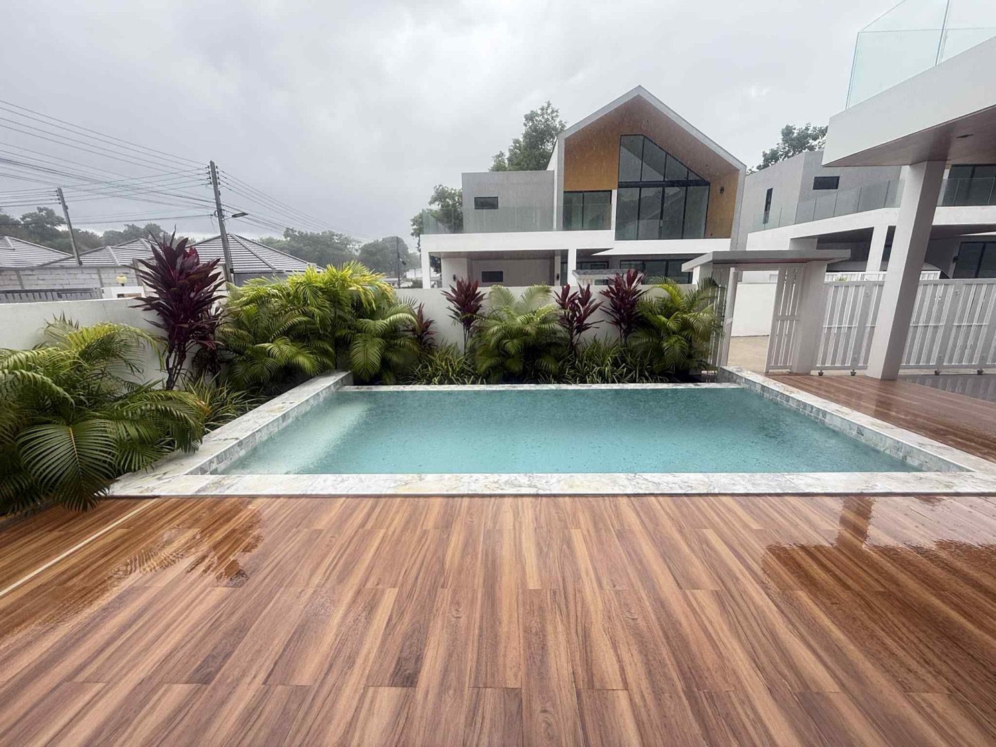 WhatsApp Image 2568-10-30 at 18.04.56 (2)