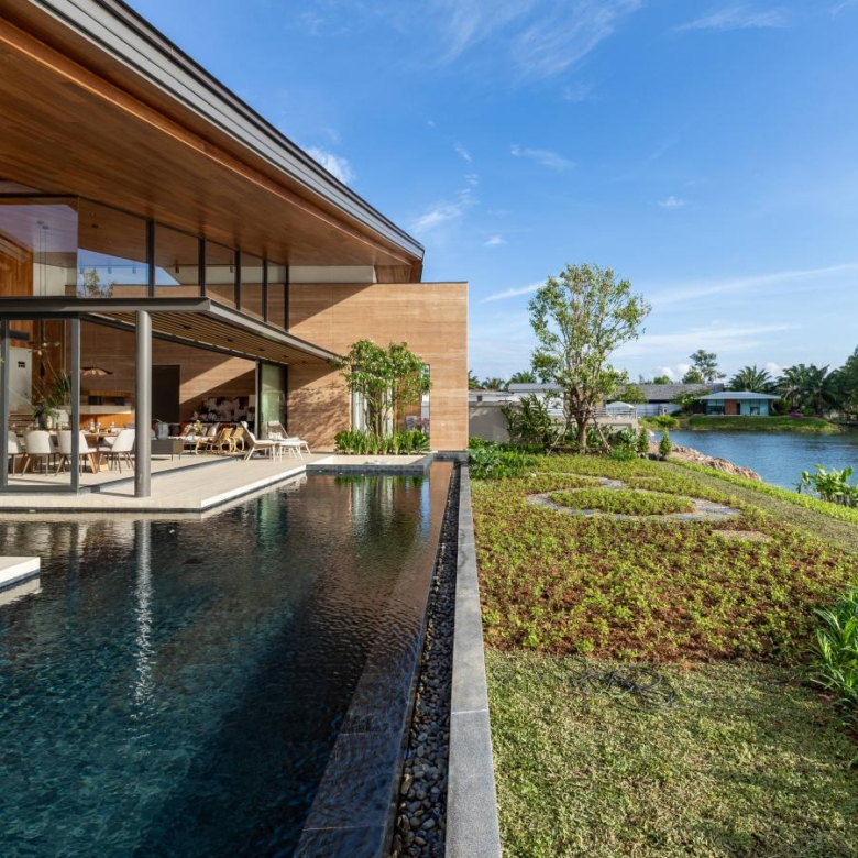 The Majestic Lagoon Villas in Cherng Talay