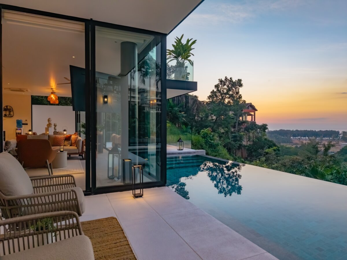 CONTEMPORARY SEA VIEW RESIDENCE IN BANG TAO
