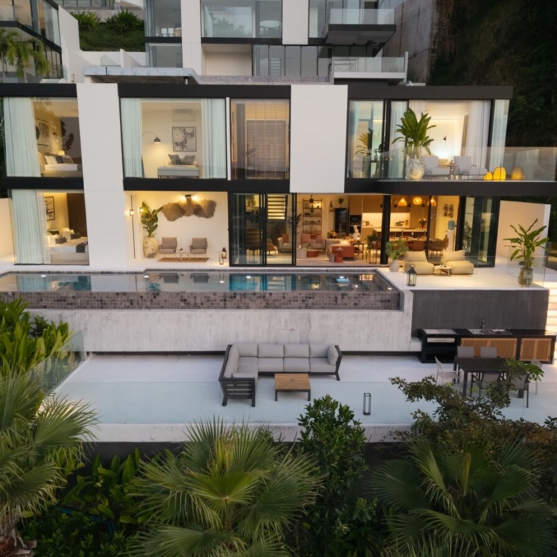CONTEMPORARY SEA VIEW RESIDENCE IN BANG TAO
