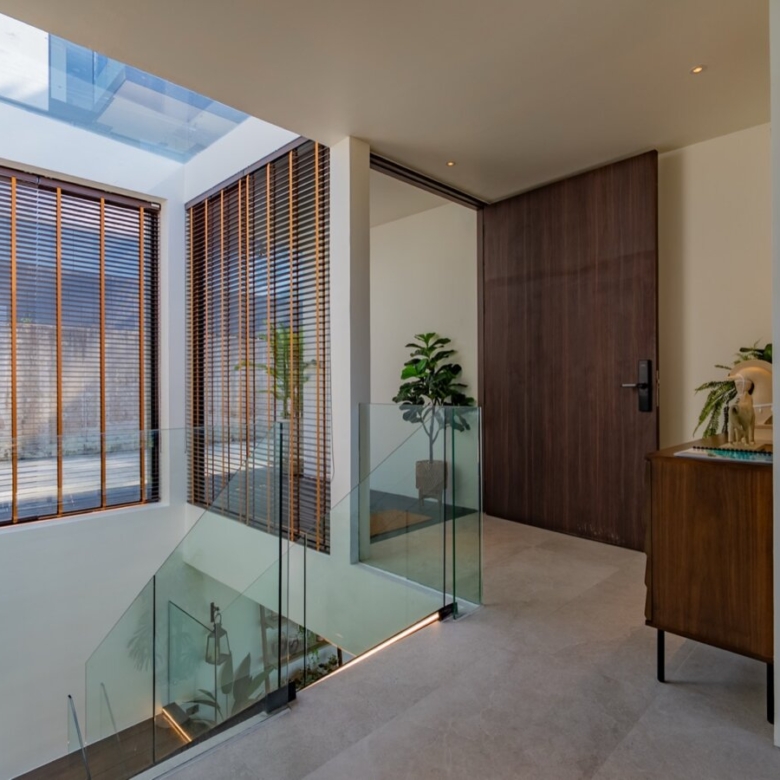 CONTEMPORARY SEA VIEW RESIDENCE IN BANG TAO