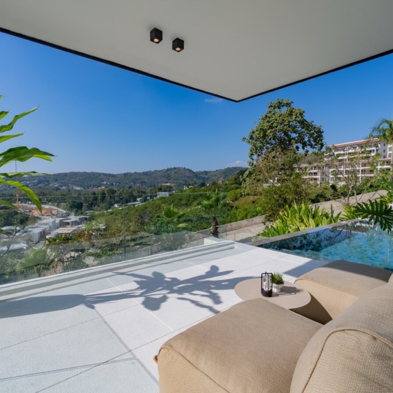 CONTEMPORARY SEA VIEW RESIDENCE IN BANG TAO