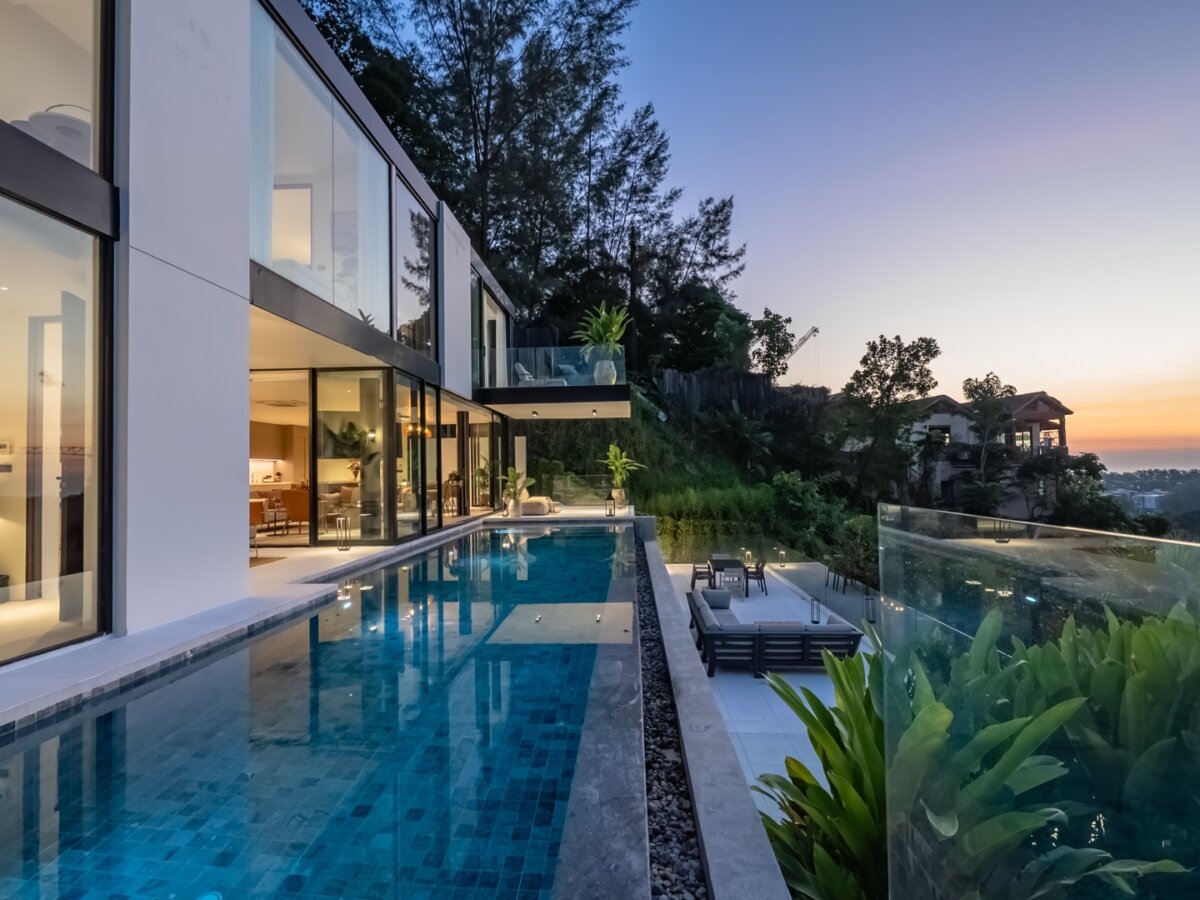 CONTEMPORARY SEA VIEW RESIDENCE IN BANG TAO