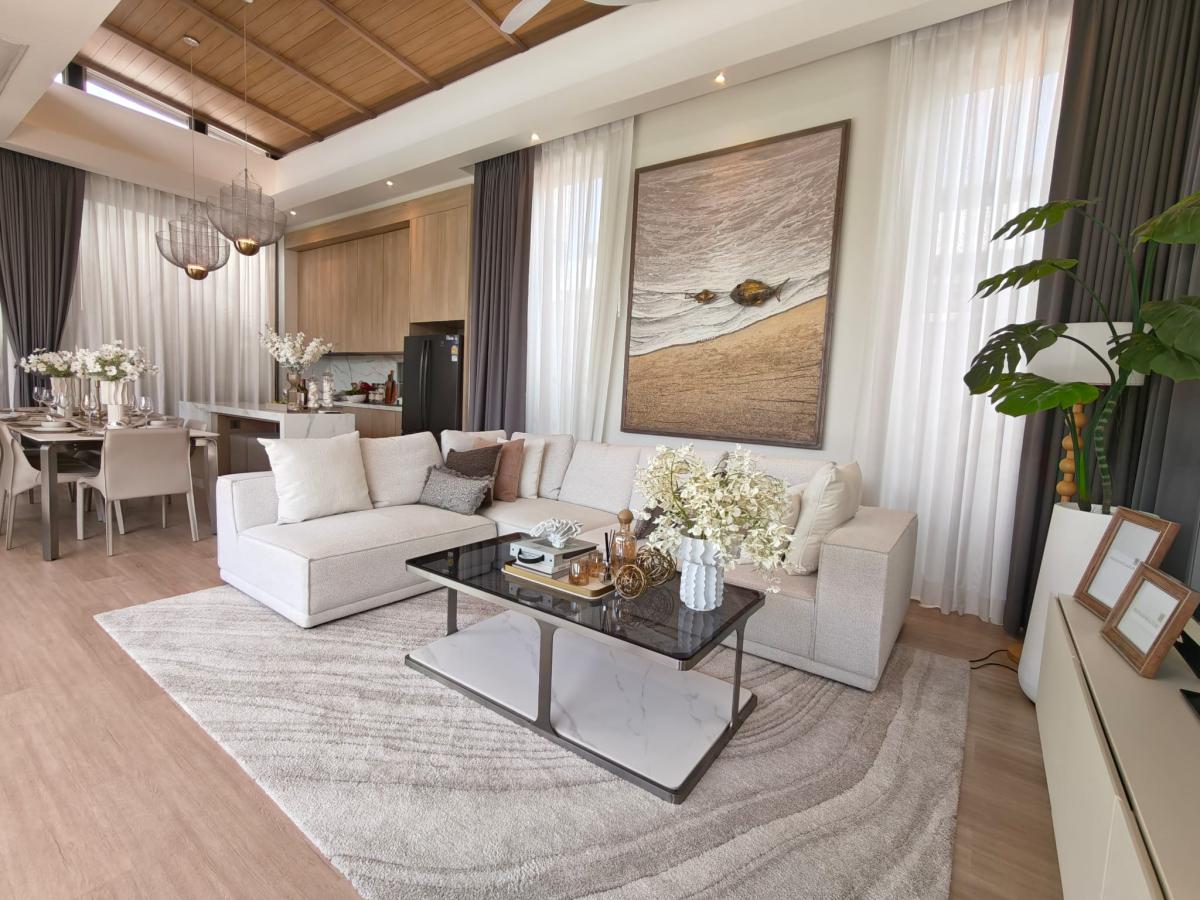 Living Tropical Pool Villas near Nai Yang Beach