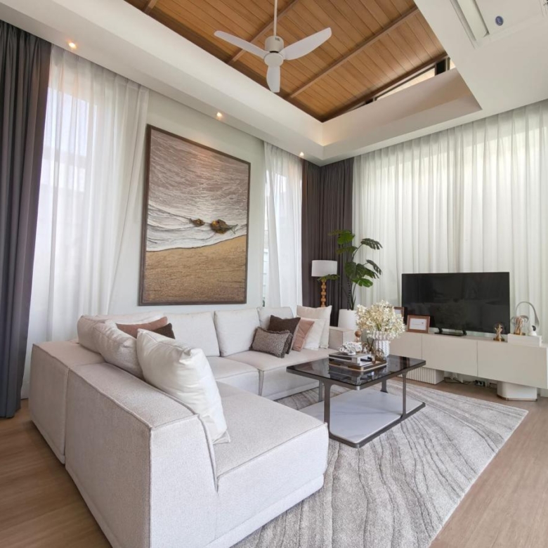 Tropical Pool Villas near Nai Yang Beach