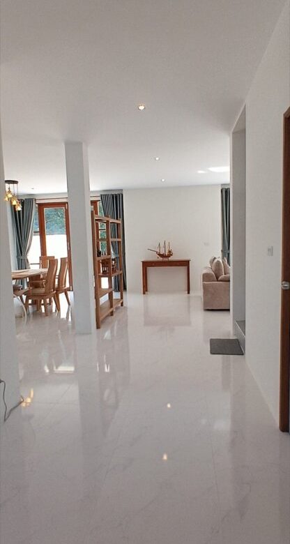New 4-Bed Pool Villa with Private Beach Access – Tongson Bay