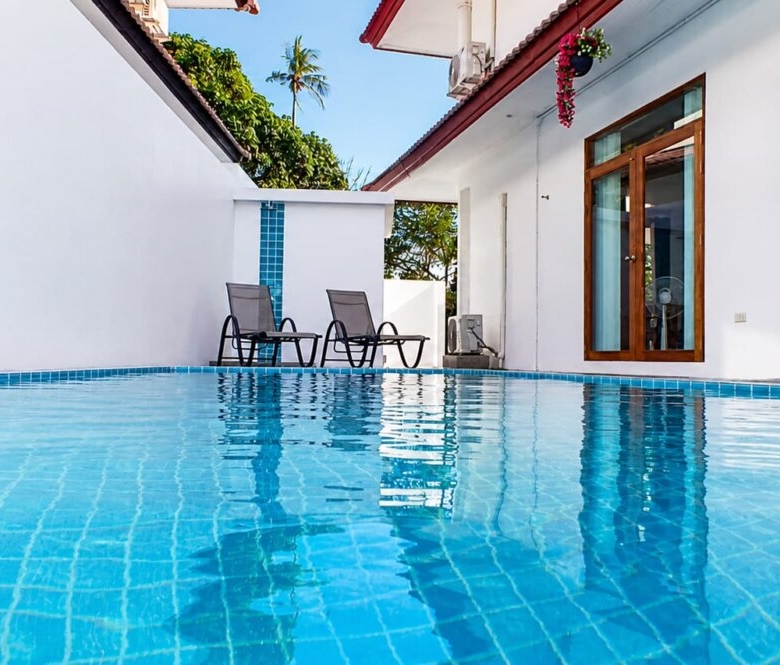 New 4-Bed Pool Villa with Private Beach Access – Tongson Bay