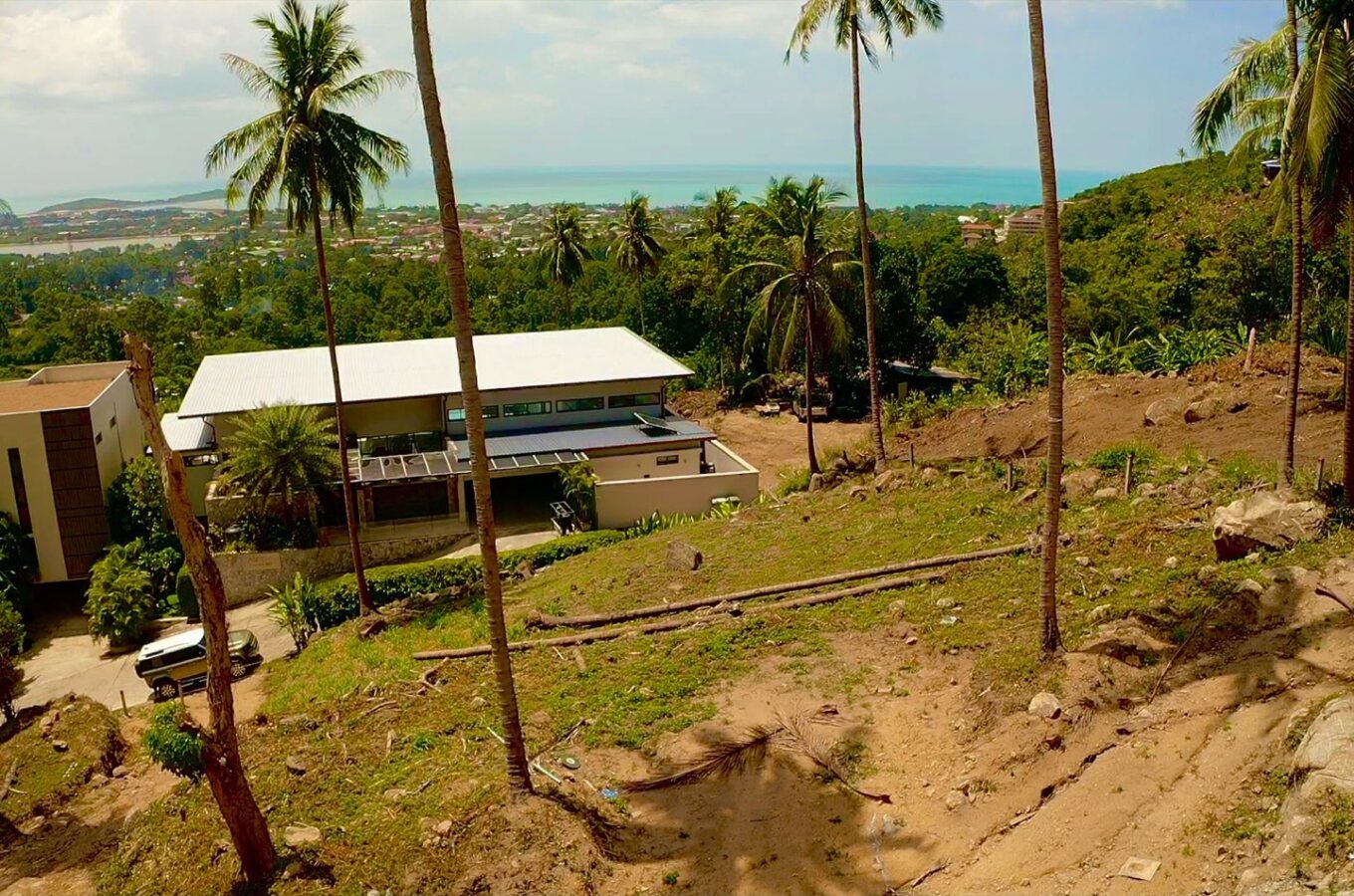 PRIME SEA VIEW LAND WITH STUNNING VILLA CONCEPT.