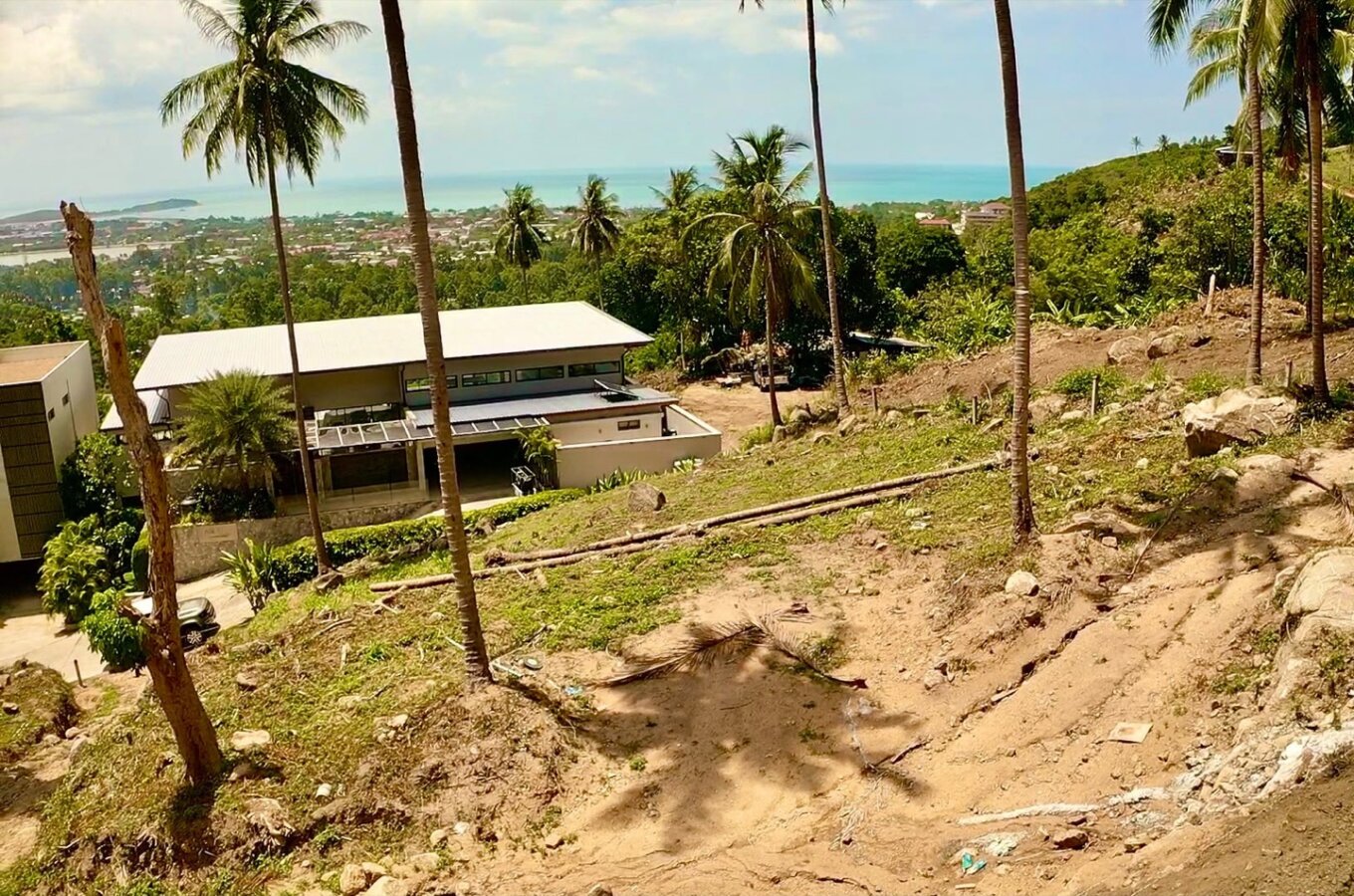 PRIME SEA VIEW LAND WITH STUNNING VILLA CONCEPT.