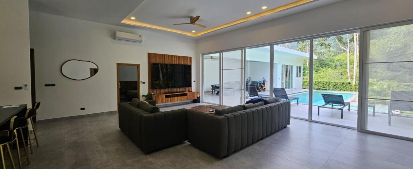 🌴 Beautiful 4-Bedroom Pool Villa in Lamai