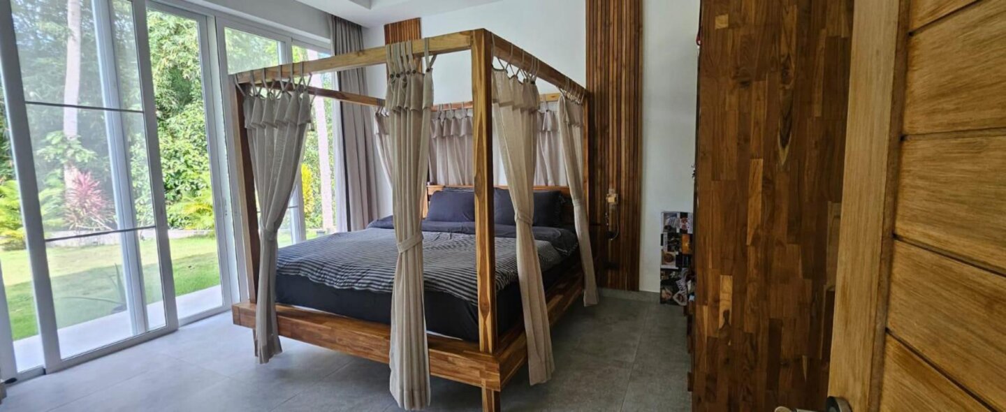 🌴 Beautiful 4-Bedroom Pool Villa in Lamai