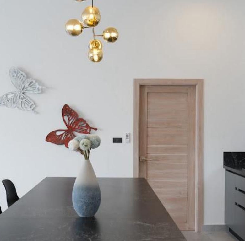 Modern 4-bedroom pool villa sea view