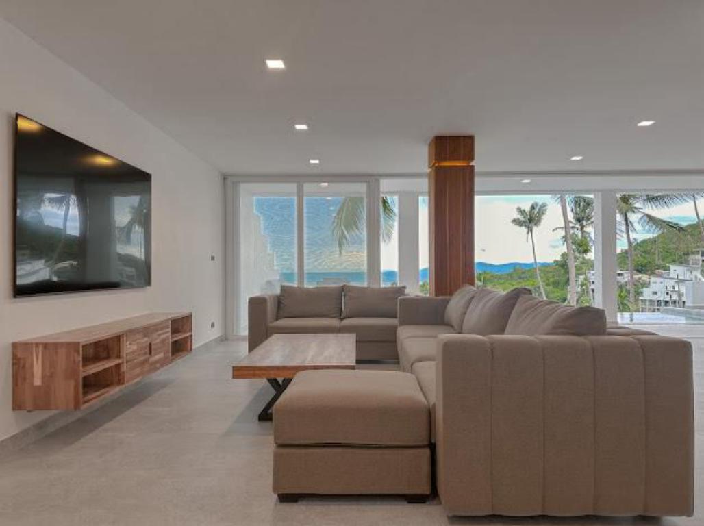 mini_WhatsApp Image 2026-05-26 at 12.55.13 (1) Stunning 5 bedrooms pool villa sea view