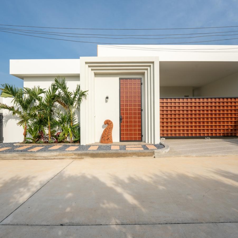 Tropical Pool Villas near Nai Yang Beach