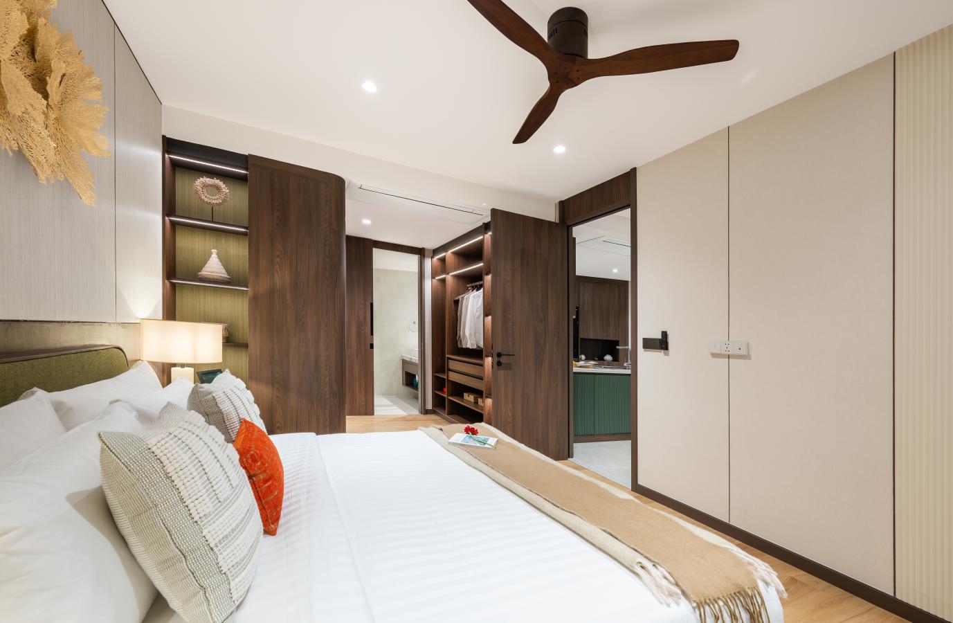 13 Contemporary Golf Residences in Laguna, Phuket