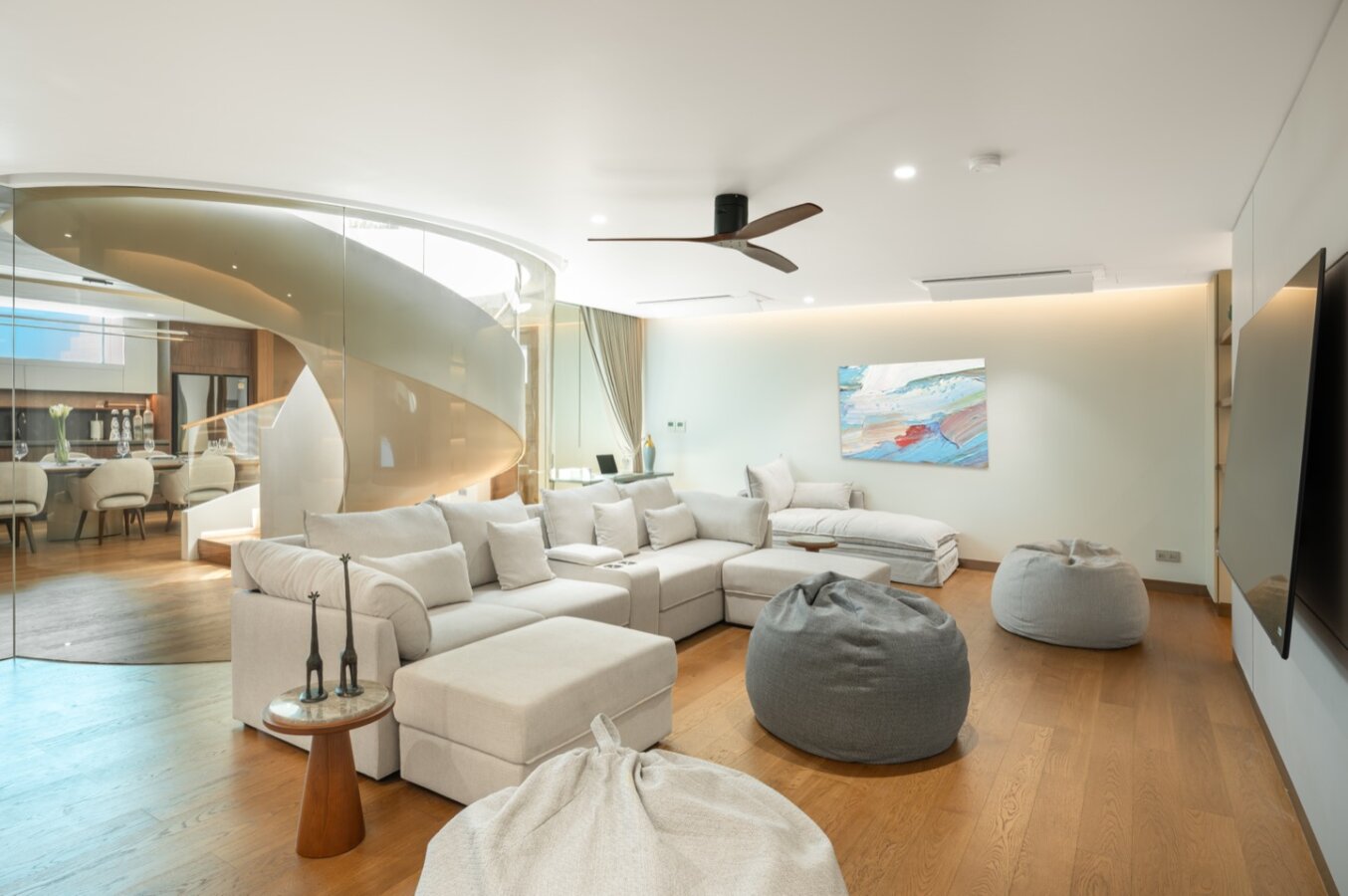 Ultra-Luxury Beachfront Residences in Laguna Phuket