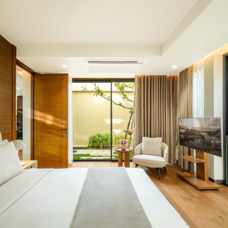Ultra-Luxury Beachfront Residences in Laguna Phuket