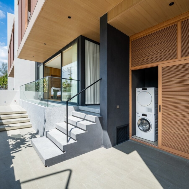 Ultra-Luxury Beachside Residences in Laguna Phuket