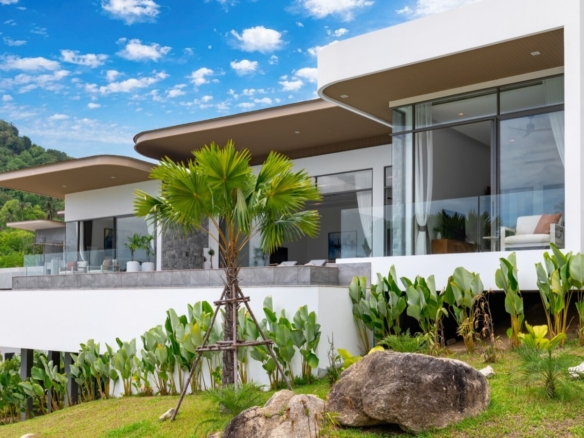 Luxury Sea View Family Villa Near PBISS International School