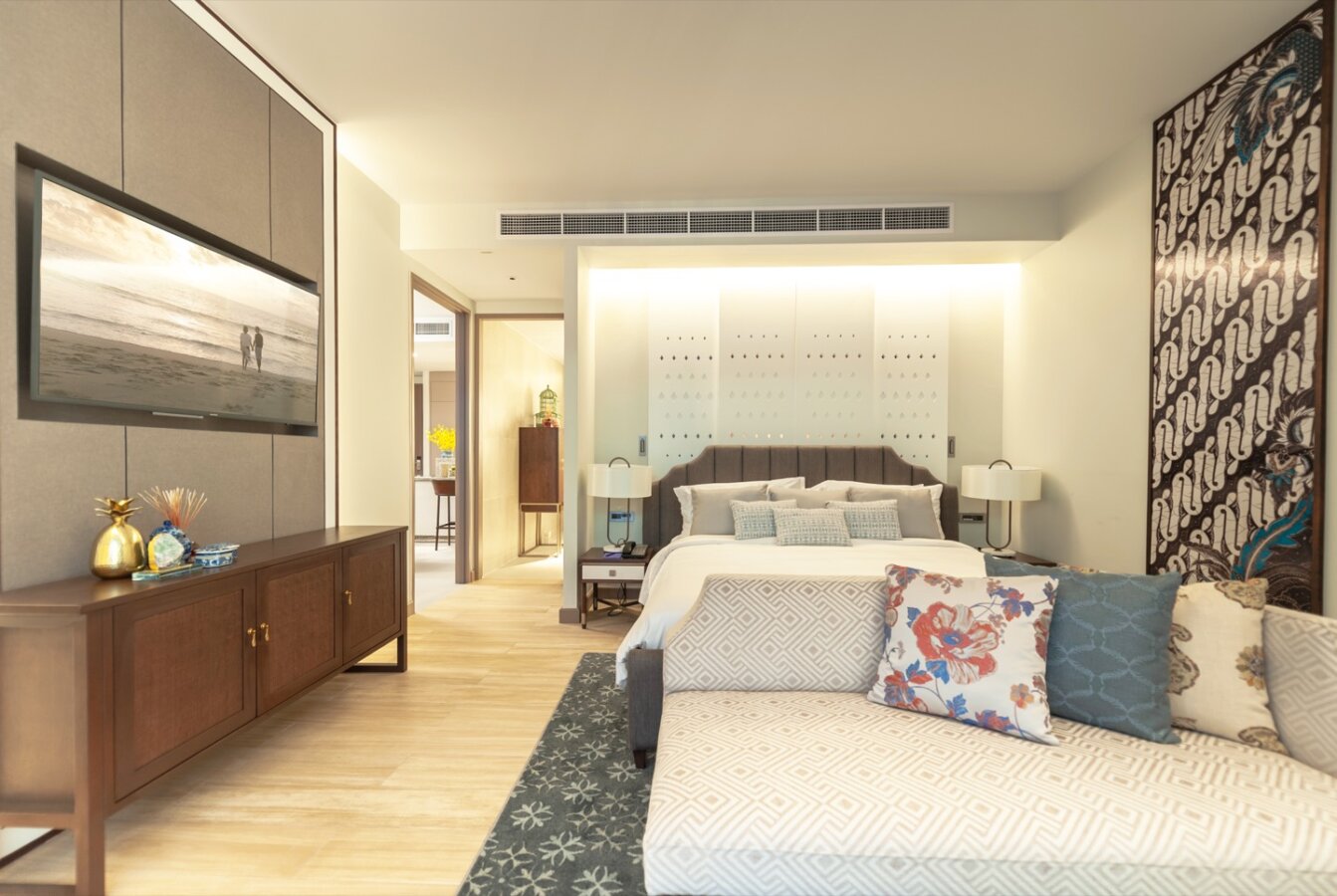 Unrivalled Seaview Condominiums