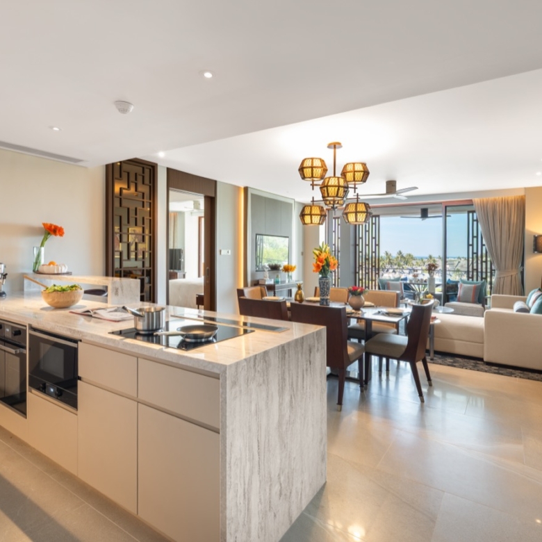 Unrivalled Seaview Condominiums