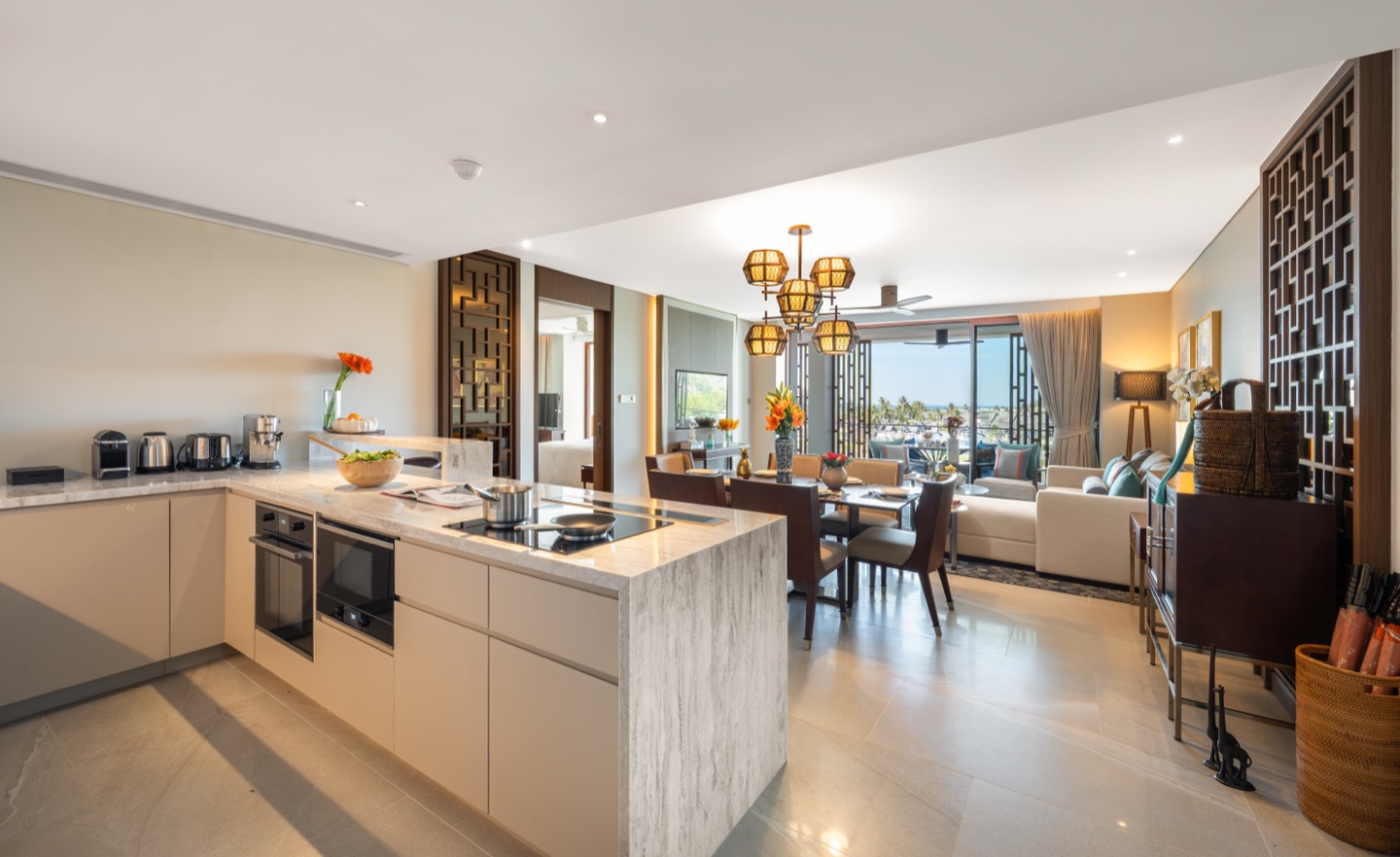 Unrivalled Seaview Condominiums