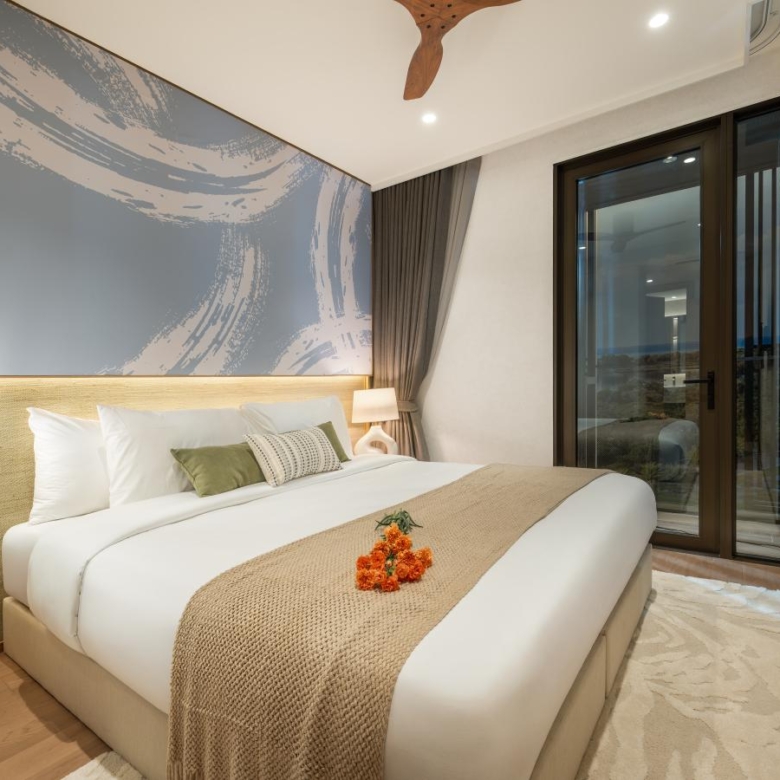 Eco-Friendly Lakeside Residences in Laguna, Phuket