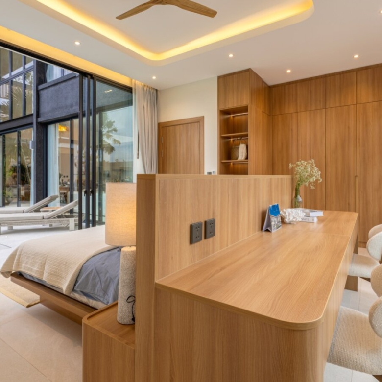 Luxury Private Pool Villas in Chalong Bay