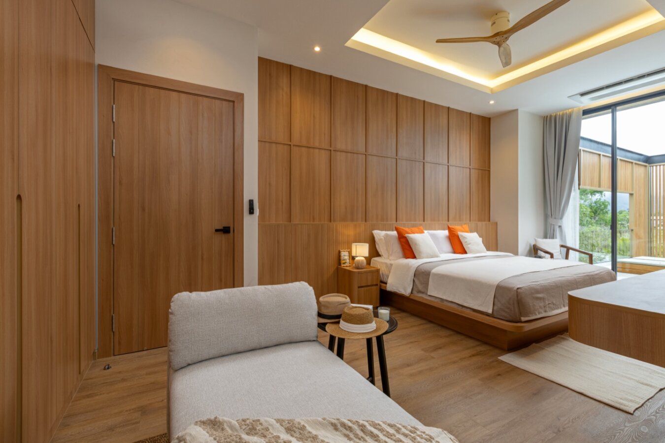 Luxury Private Pool Villas in Chalong Bay