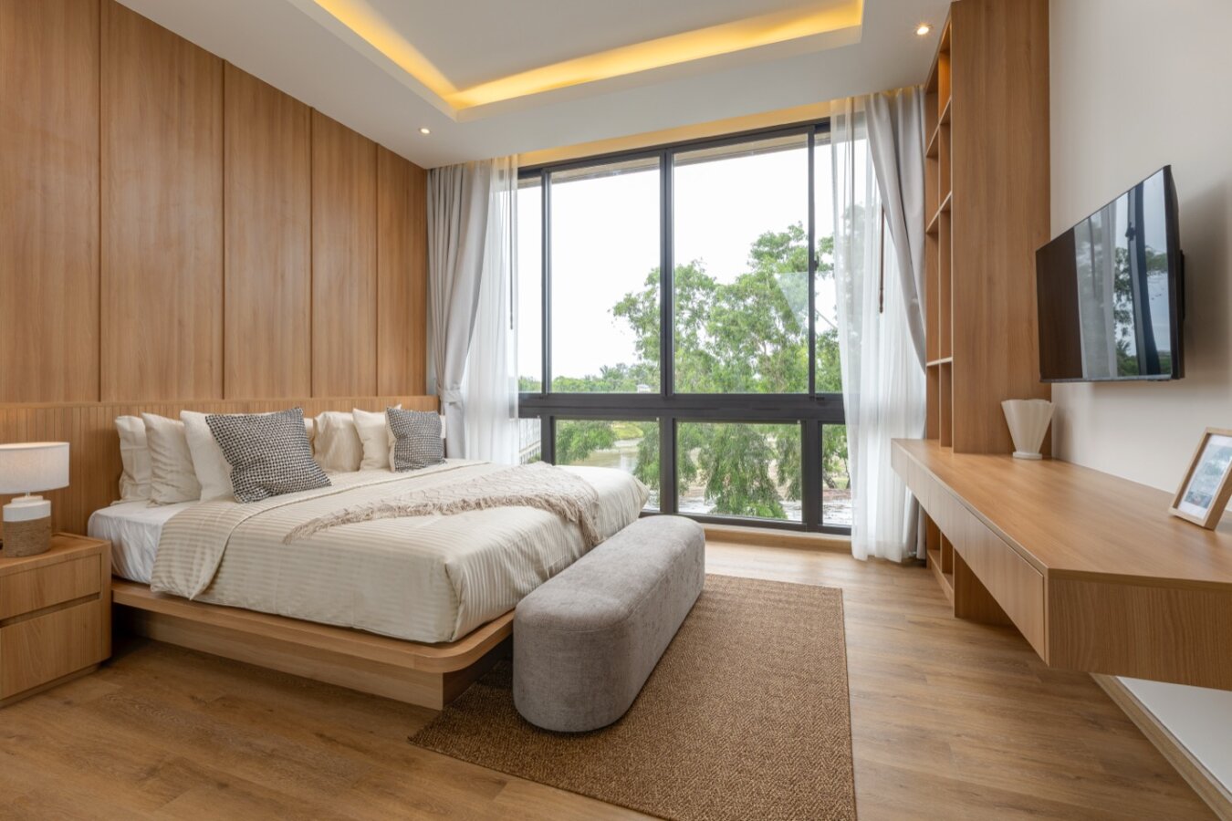 Luxury Private Pool Villas in Chalong Bay