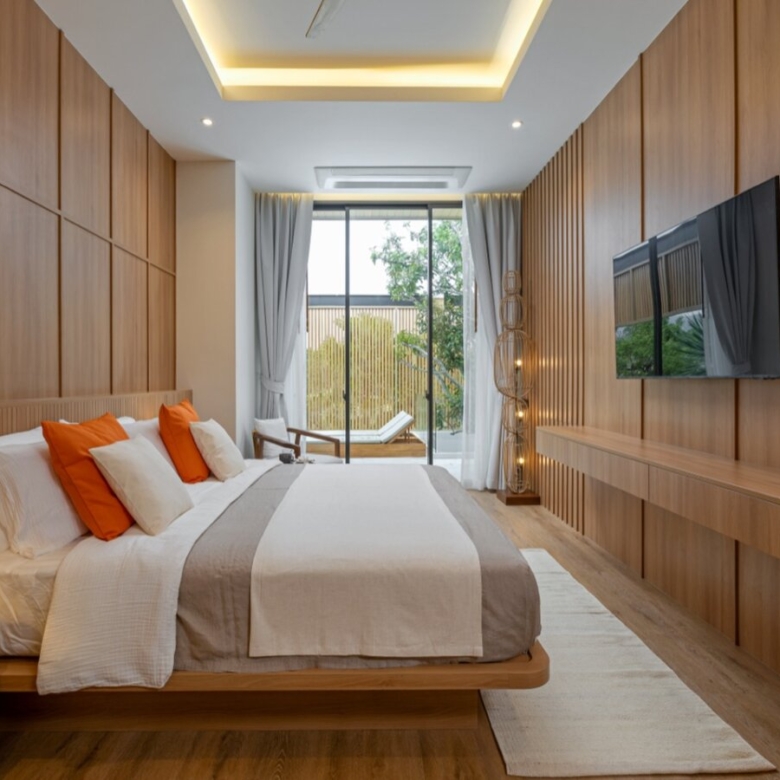 Luxury Private Pool Villas in Chalong Bay