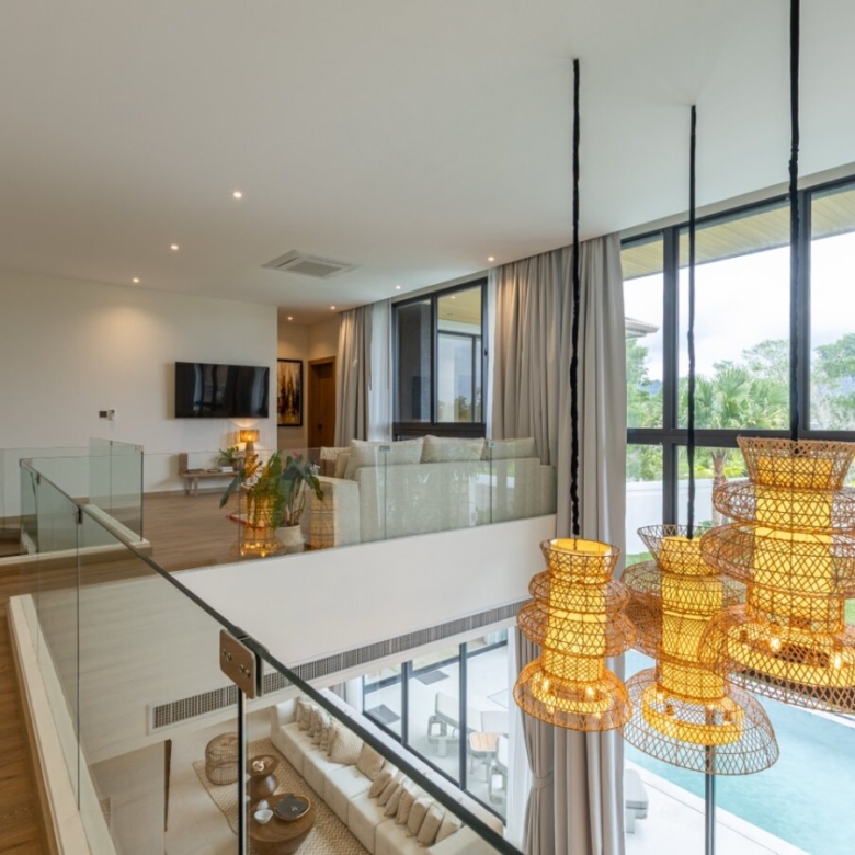 Luxury Private Pool Villas in Chalong Bay
