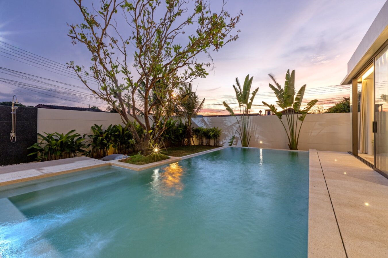 Luxury Private Pool Villas in Chalong Bay