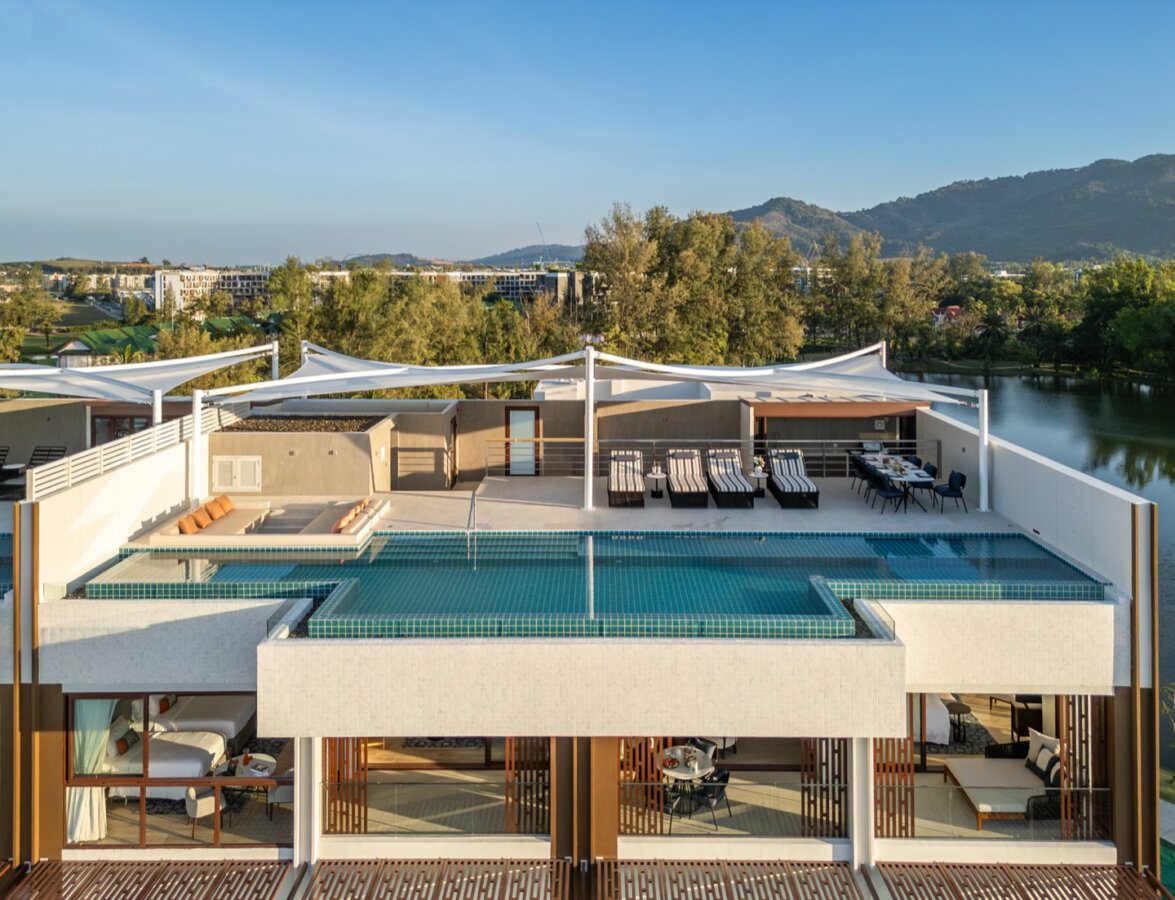 Unrivalled Seaview Condominiums