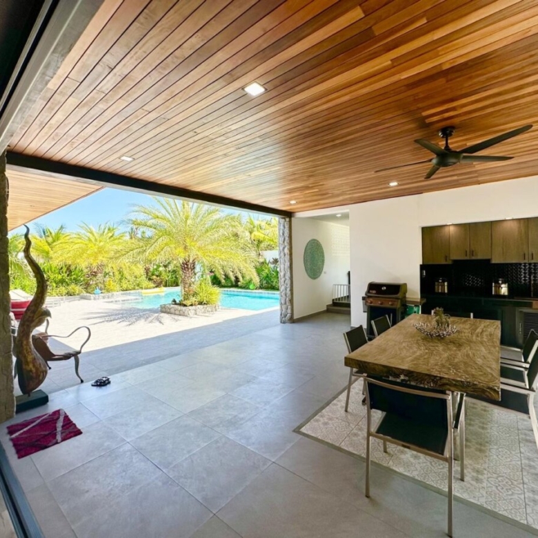 Luxury 4-Bedroom Pool Villa in the Heart of Rawai