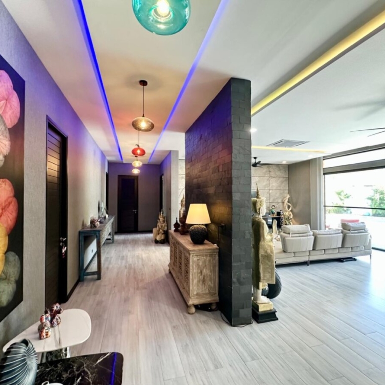 Luxury 4-Bedroom Pool Villa in the Heart of Rawai
