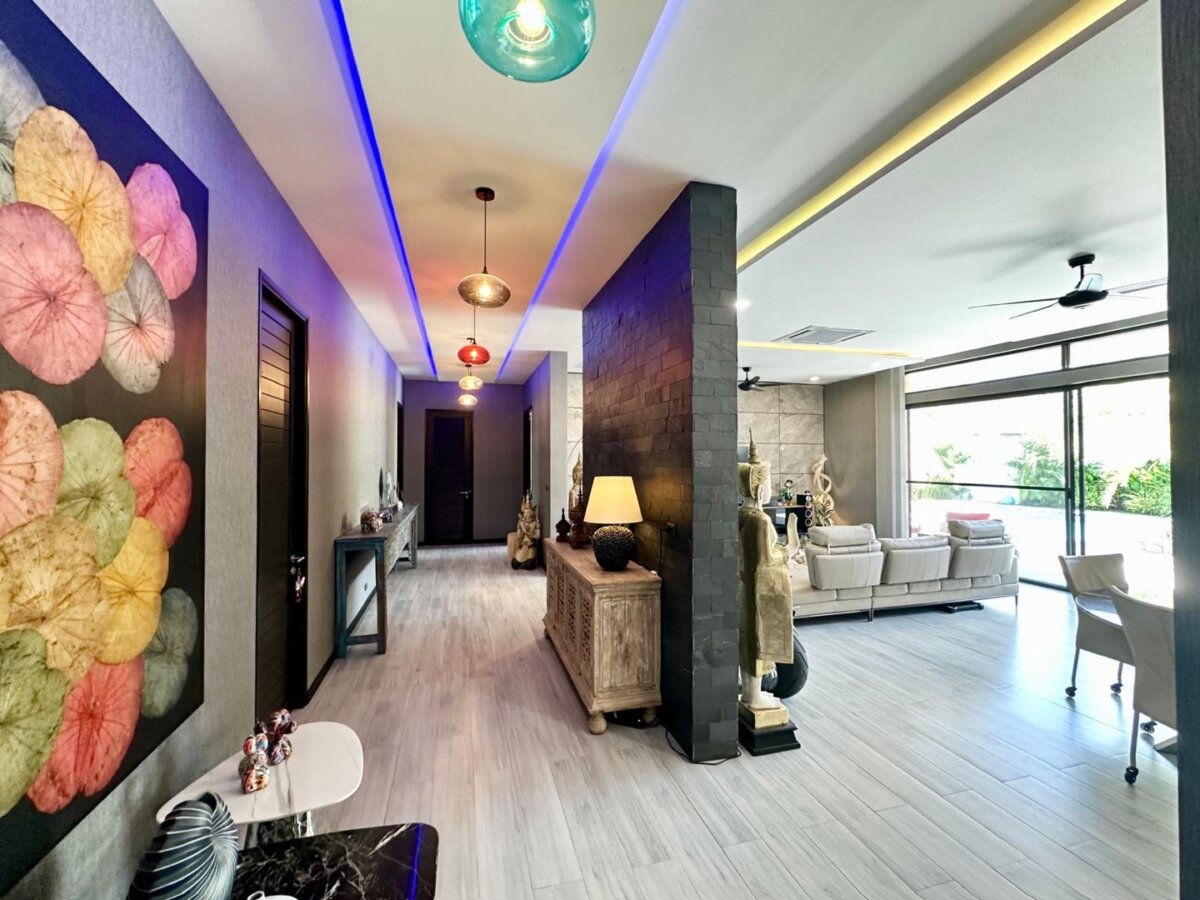 Luxury 4-Bedroom Pool Villa in the Heart of Rawai