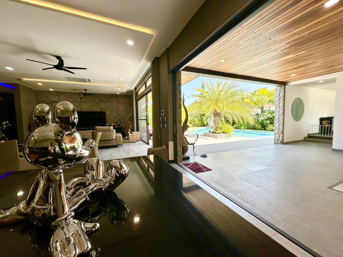 Luxury 4-Bedroom Pool Villa in the Heart of Rawai