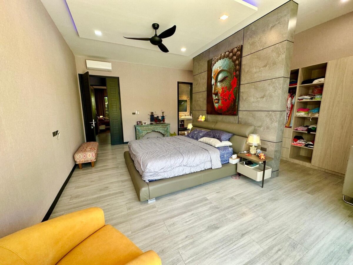 Luxury 4-Bedroom Pool Villa in the Heart of Rawai