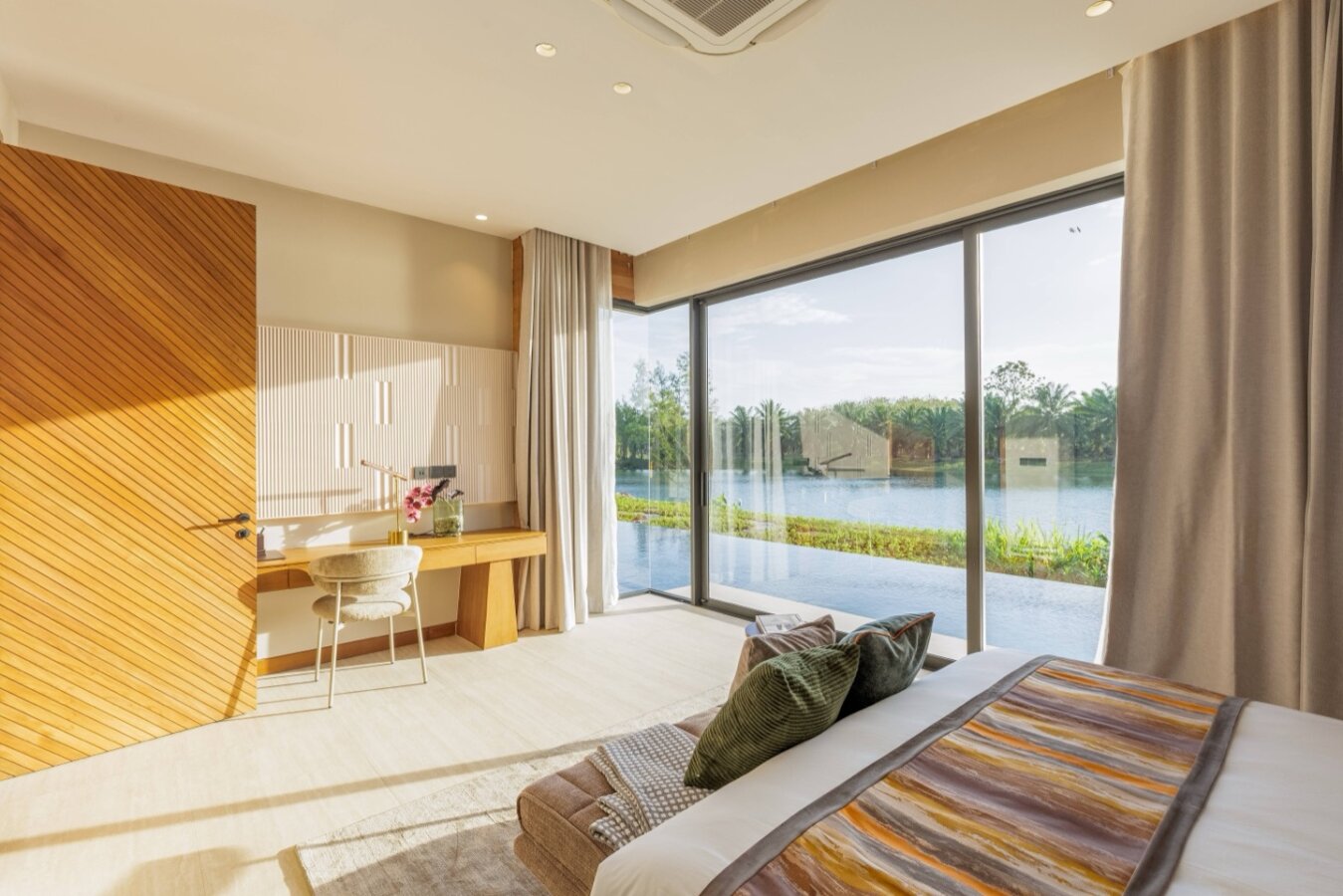 Serrana Lakefront Pool Villas Phuket