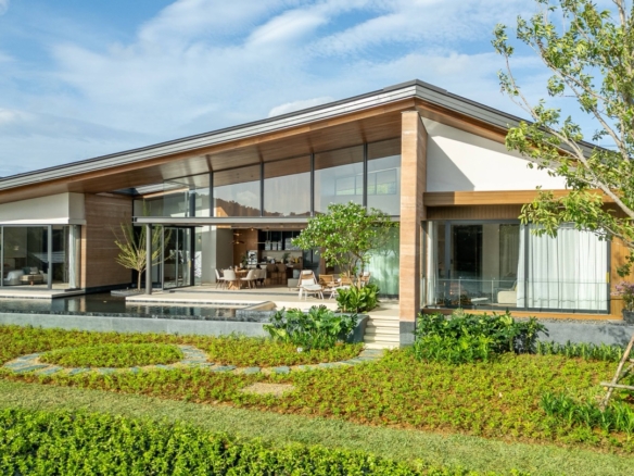 Serrana Lakefront Pool Villas Phuket