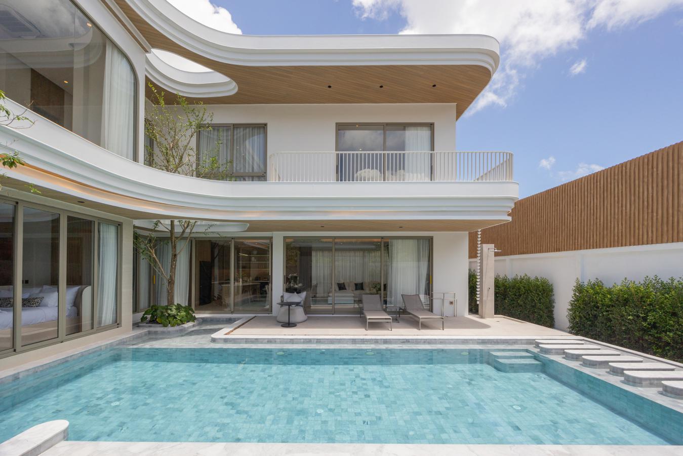 High-End Tropical 4-Bedroom Pool Villas in Saiyuan, Rawai