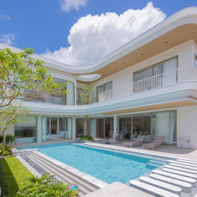 High-End Tropical 4-Bedroom Pool Villas in Saiyuan, Rawai