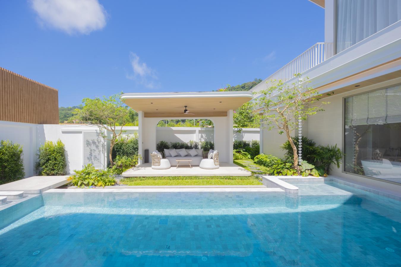 High-End Tropical 4-Bedroom Pool Villas in Saiyuan, Rawai