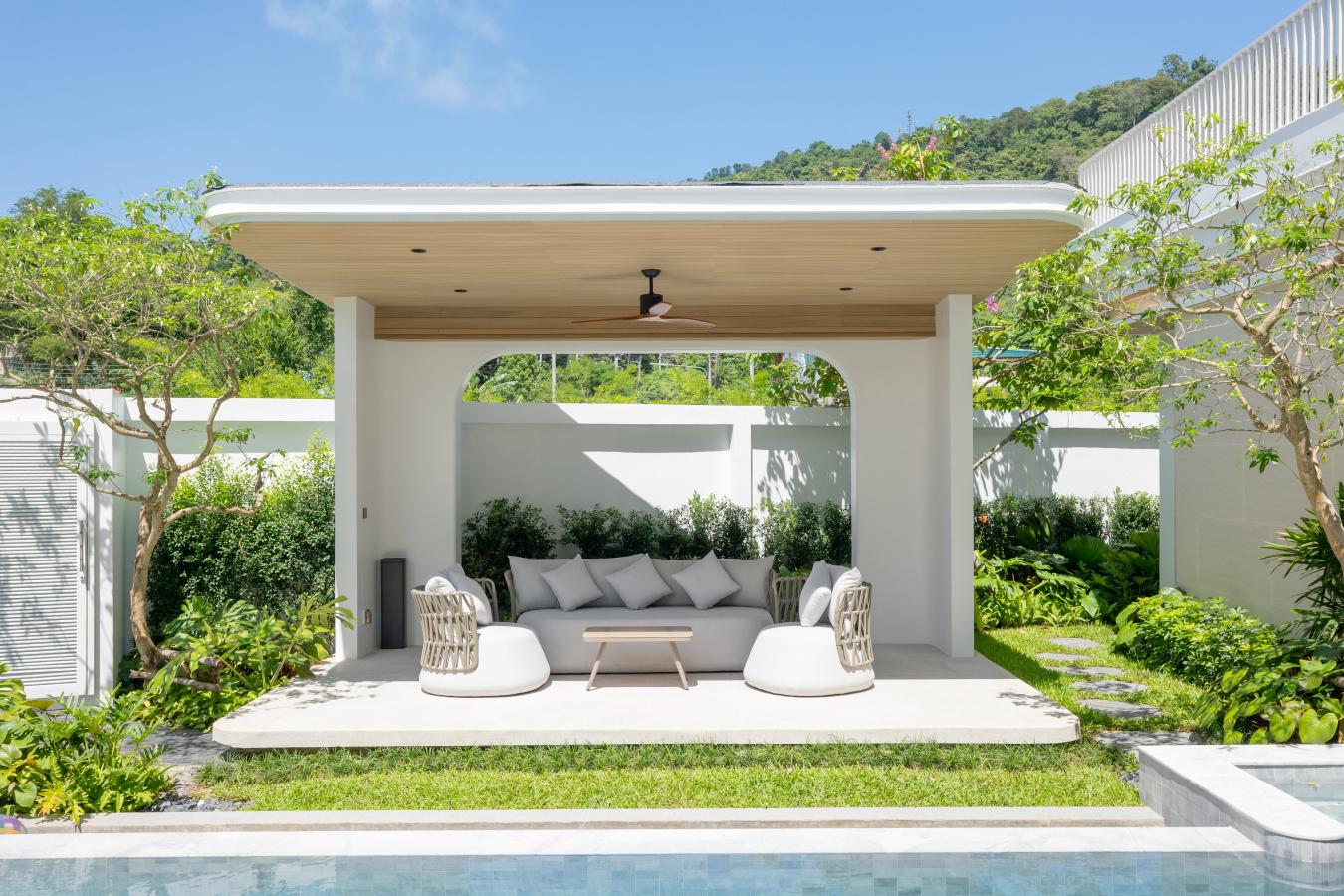 High-End Tropical 4-Bedroom Pool Villas in Saiyuan, Rawai
