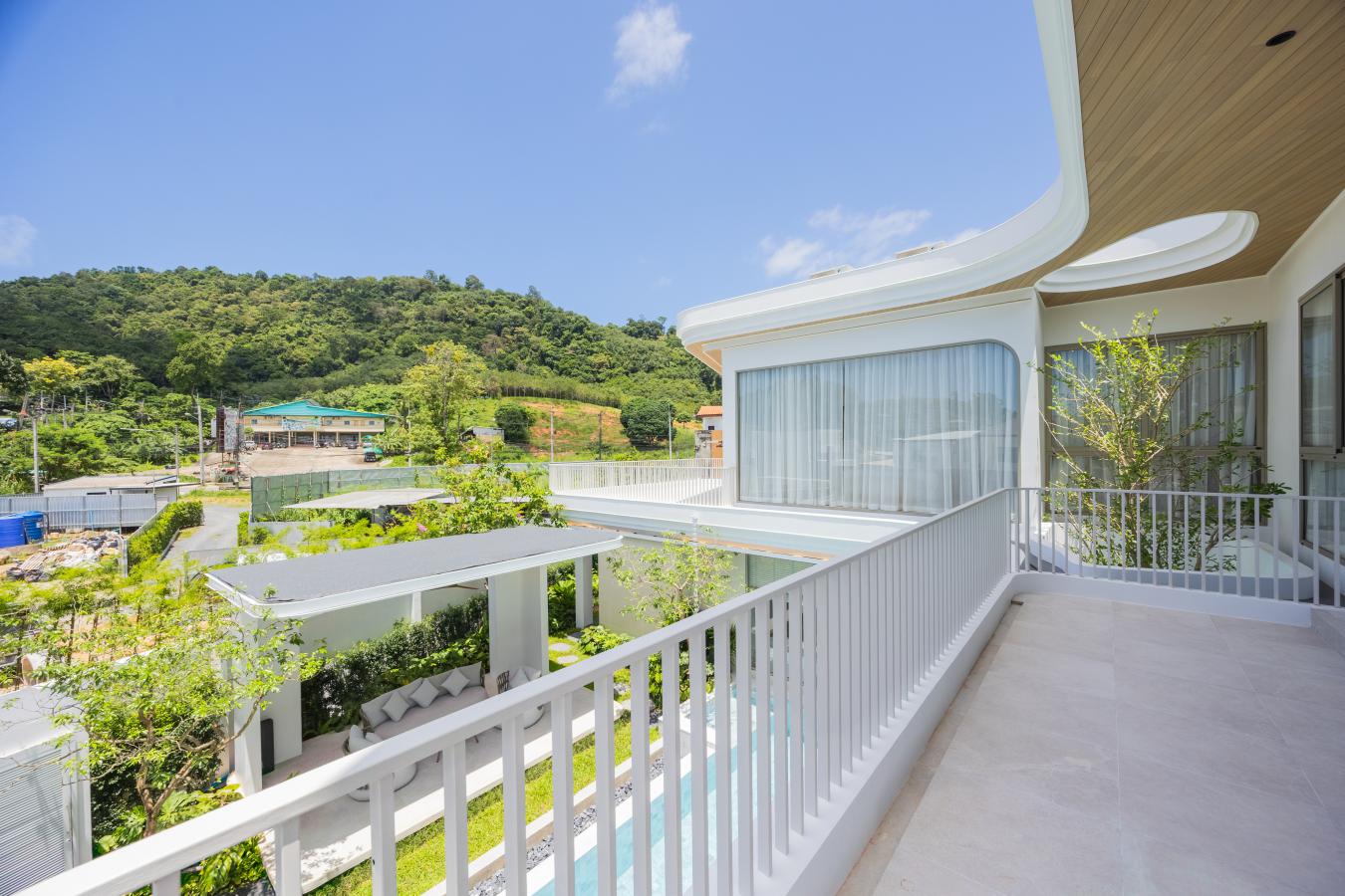 High-End Tropical 4-Bedroom Pool Villas in Saiyuan, Rawai